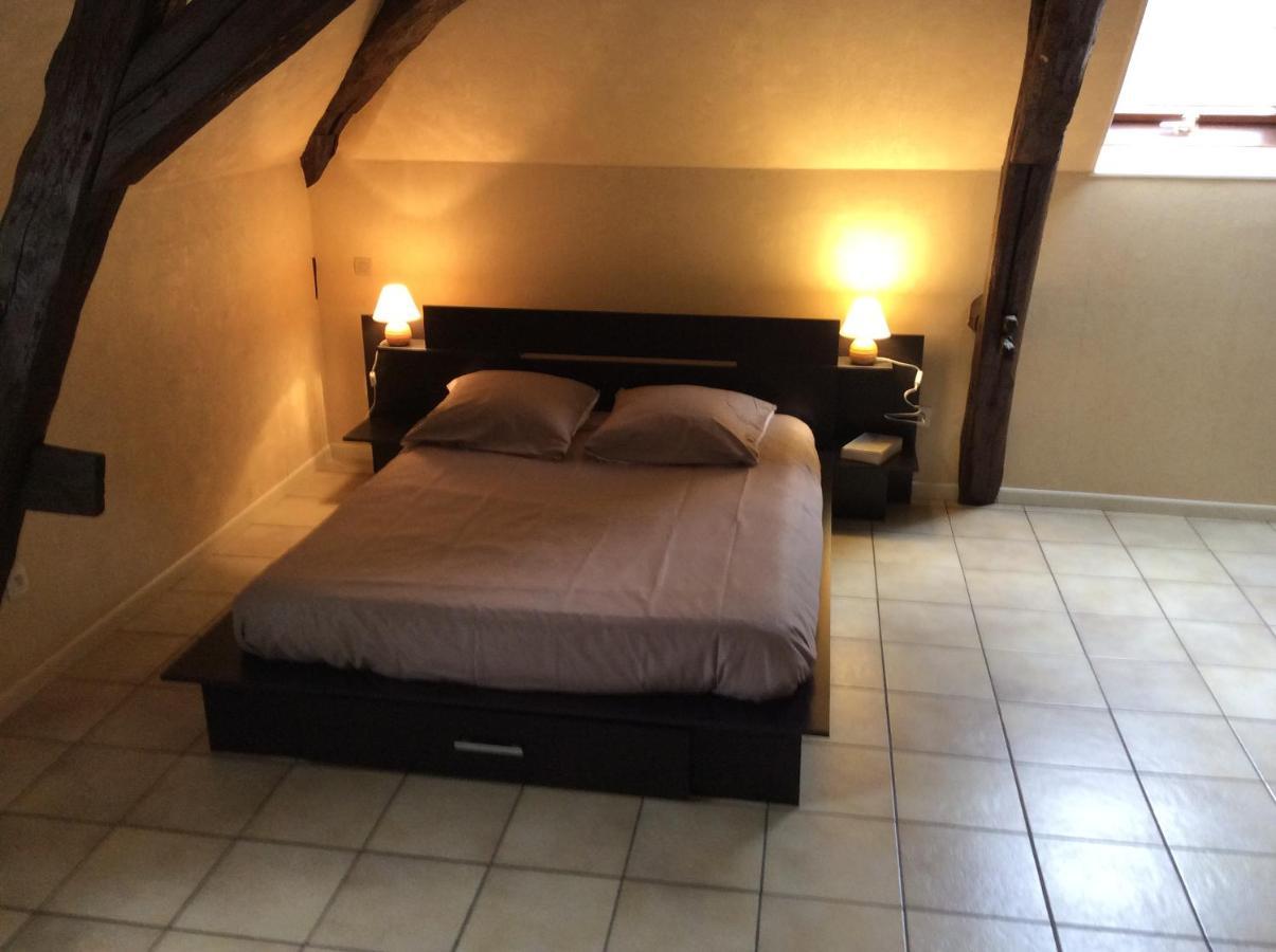 Appartement spacieux et lumineux au centre ville Tonnerre Extérieur photo