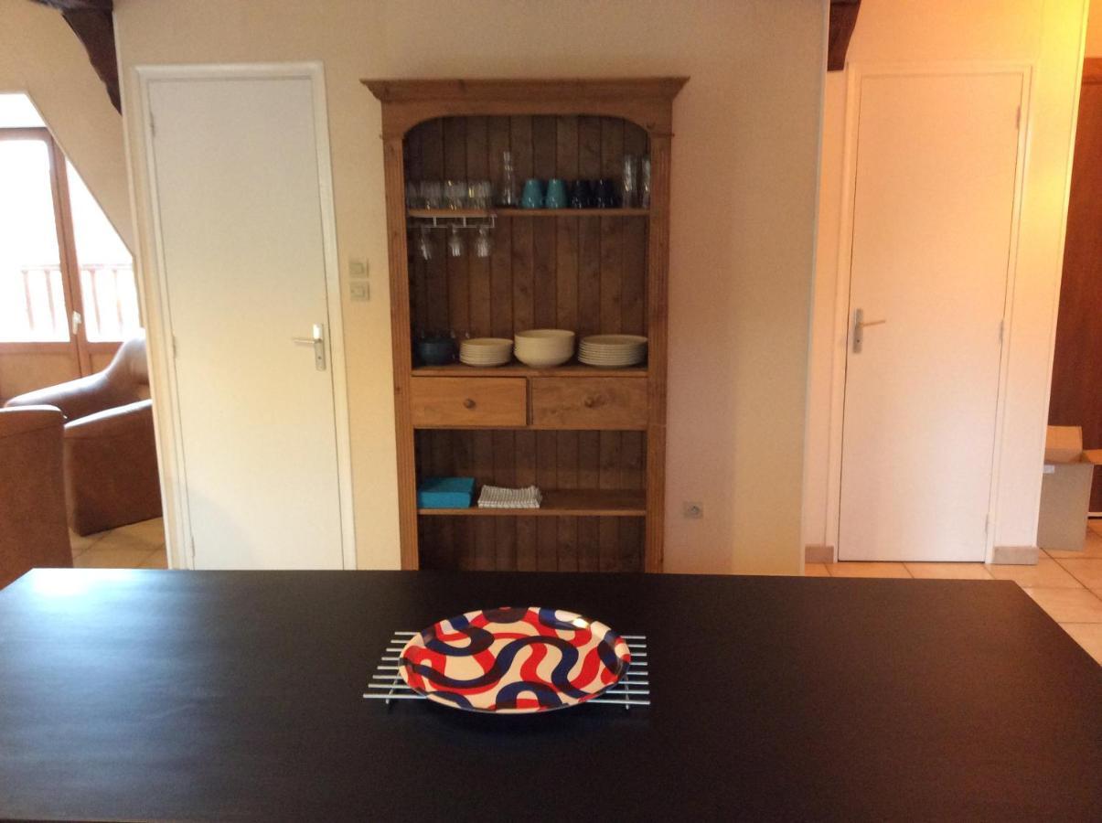 Appartement spacieux et lumineux au centre ville Tonnerre Extérieur photo
